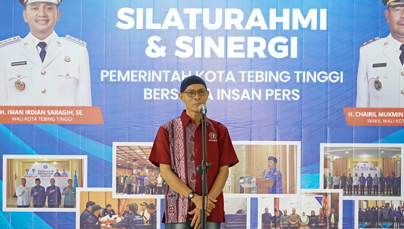 REFLEKSI AKHIR TAHUN, Walikota Tebingtinggi Iman Irdian : Pentingnya Peran Pers Dalam Menyajikan Informasi Akurat Dan Objektif - IMG 20260103 WA0007