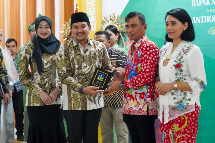PISAH SAMBUT KAJARI KOTA TEBINGTINGGI, Walikota Iman Irdian Saragih : Apresiasi Mendalam Atas Dedikasi Satria Abdi Dan Harapkan Sinergi Penegakkan Hukum Dari Kajari Baru 2 PISAH SAMBUT KAJARI KOTA TEBINGTINGGI, Walikota Iman Irdian Saragih : Apresiasi Mendalam Atas Dedikasi Satria Abdi Dan Harapkan Sinergi Penegakkan Hukum Dari Kajari Baru