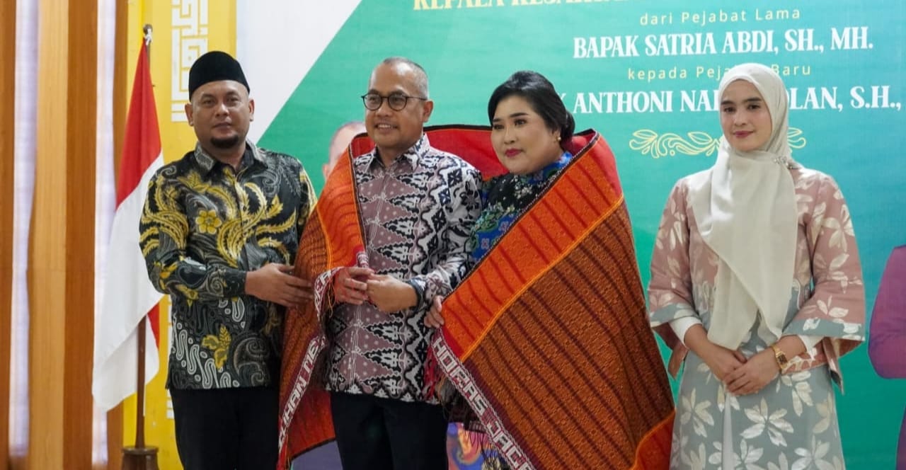 PISAH SAMBUT KAJARI KOTA TEBINGTINGGI, Walikota Iman Irdian Saragih : Apresiasi Mendalam Atas Dedikasi Satria Abdi Dan Harapkan Sinergi Penegakkan Hukum Dari Kajari Baru - IMG 20260103 WA0012