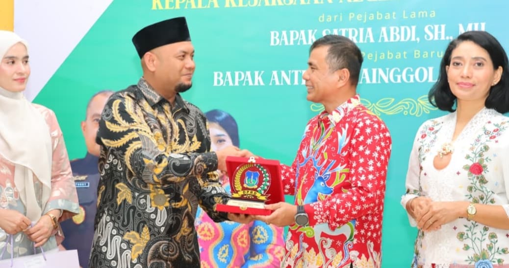 PISAH SAMBUT KAJARI KOTA TEBINGTINGGI, Walikota Iman Irdian Saragih : Apresiasi Mendalam Atas Dedikasi Satria Abdi Dan Harapkan Sinergi Penegakkan Hukum Dari Kajari Baru - IMG 20260103 WA0014