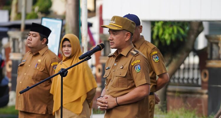 Pimpin Apel Awal Tahun 2026 Di RSUD Kumpulan Pane, Walikota Tebingtinggi : Perkuat Sektor Pelayanan Kesehatan Sebagai Pilar Utama Pembangunan Kota 2 Pimpin Apel Awal Tahun 2026 Di RSUD Kumpulan Pane, Walikota Tebingtinggi : Perkuat Sektor Pelayanan Kesehatan Sebagai Pilar Utama Pembangunan Kota