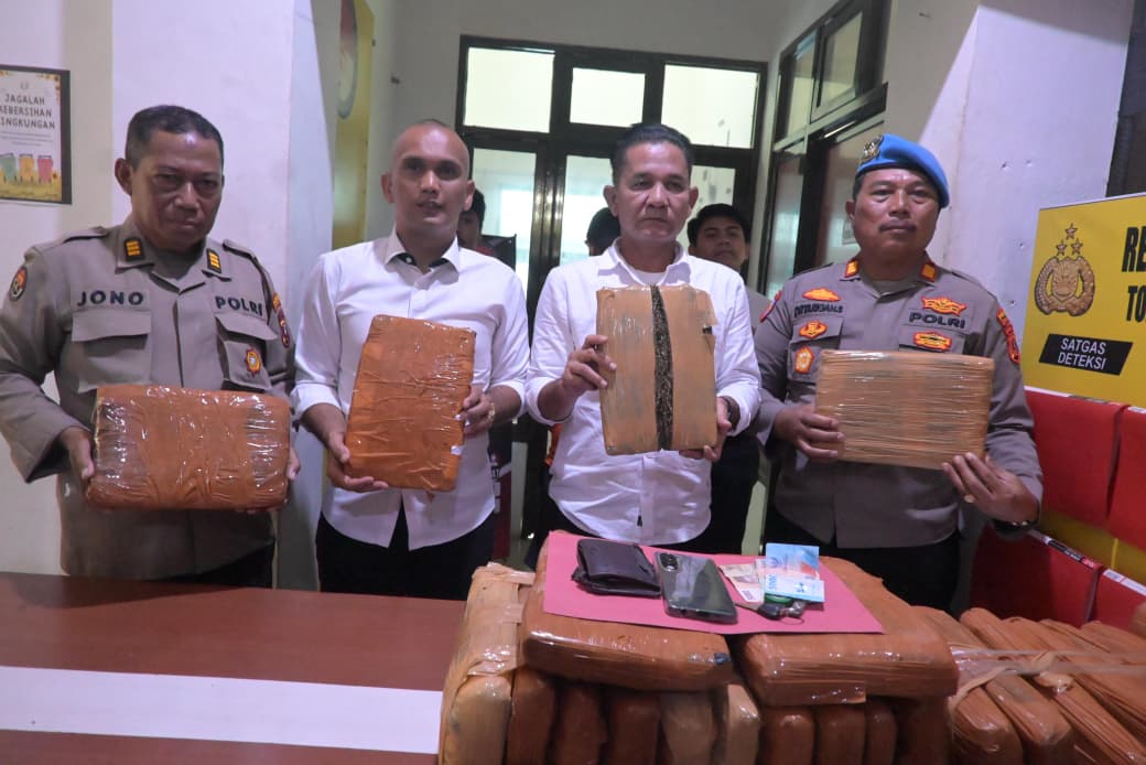 Polres Labuhanbatu Selatan Berhasil Ungkap Peredaran 27.869 Gram Ganja Kering, Tangkap Seorang Pelaku - IMG 20260115 WA0002