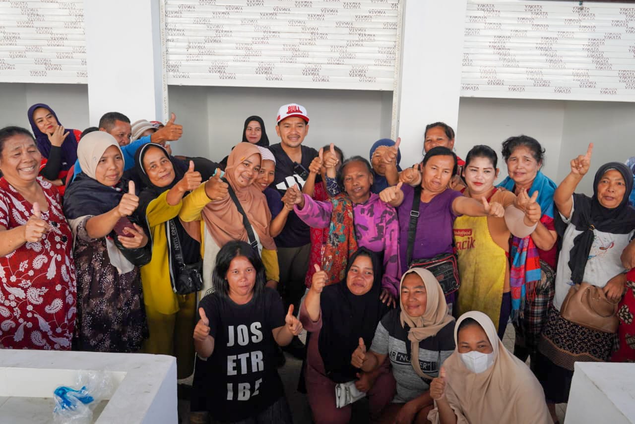 Sebelum diresmikan Walikota Pimpin ASN Gotroy Bersihkan Pasar Inpres, Kios Tidak Dijual Belikan - IMG 20260119 WA0012