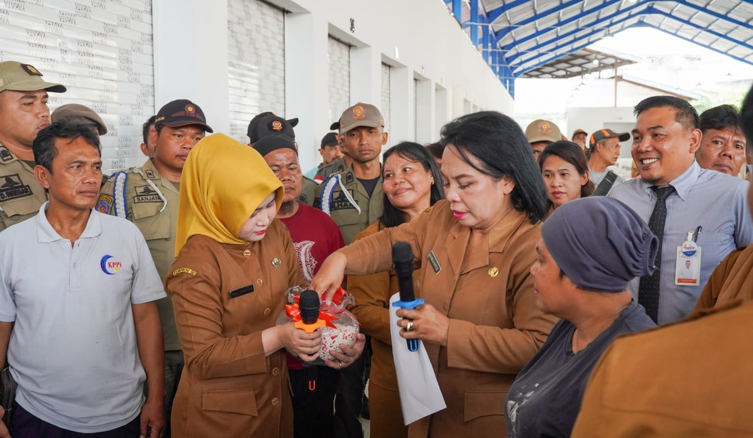 Pemko Tebingtinggi Komit Berpihak Pada Pedagang Kecil, Walikota Iman Irdian Resmikan Pasar Inpres - IMG 20260120 WA0009