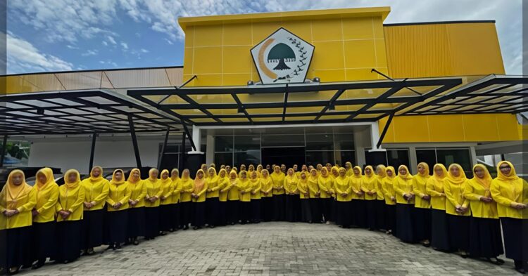 Menghangat Suhu Politik Jelang Musda Golkar Sumut, Dua Kandidat Kuat Menjadi Perhatian Publik 2 Menghangat Suhu Politik Jelang Musda Golkar Sumut, Dua Kandidat Kuat Menjadi Perhatian Publik