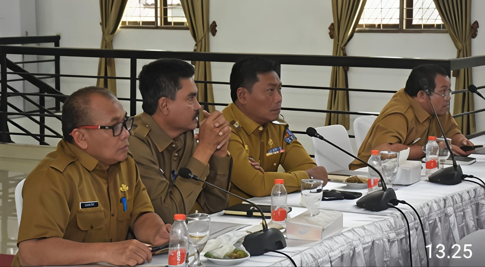 Wabup Deliserdang Lom Lom Suwondo Ikuti Zoom Meeting Dengan Kementerian Bahas Pengendalian Inflasi Dan Harga Jelang Bulan Ramadhan - IMG 20260123 WA0007