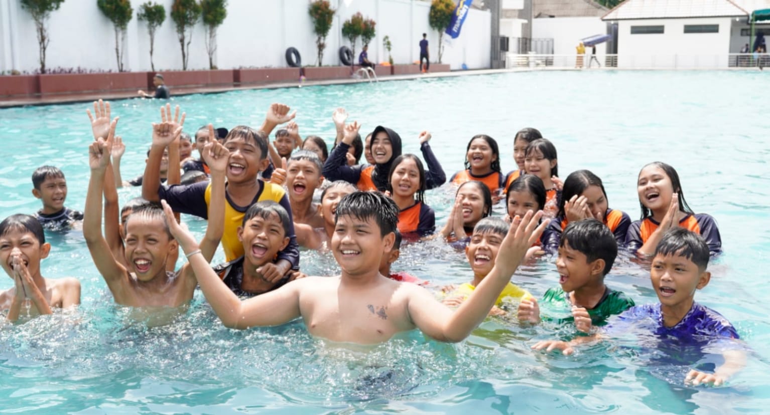 Walikota Tebingtinggi Iman Irdian Saragih Resmikan Kolam Renang, Berharap Menjadi Destinasi Rekreasi Keluarga - IMG 20260127 WA0003