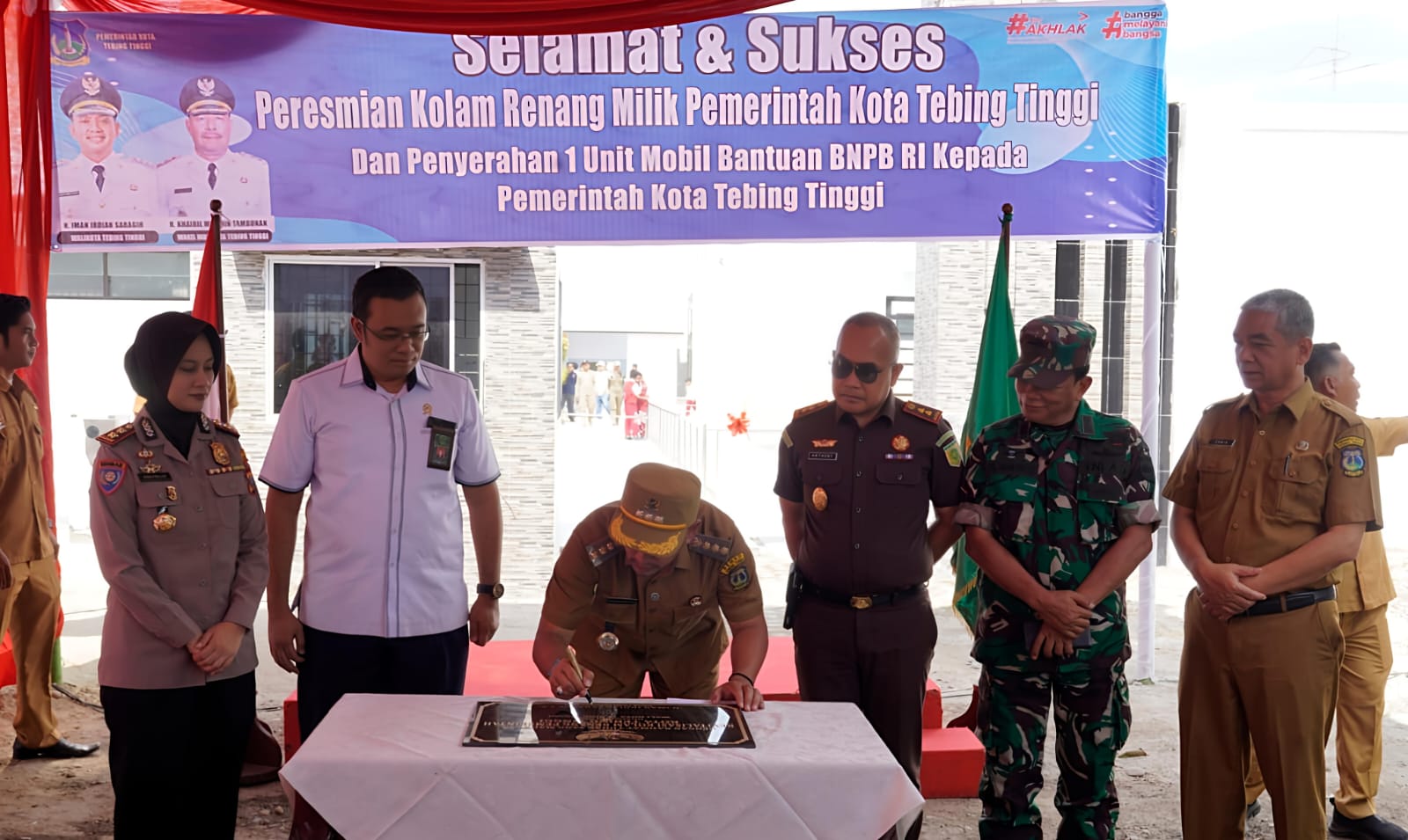 Walikota Tebingtinggi Iman Irdian Saragih Resmikan Kolam Renang, Berharap Menjadi Destinasi Rekreasi Keluarga - IMG 20260127 WA0006