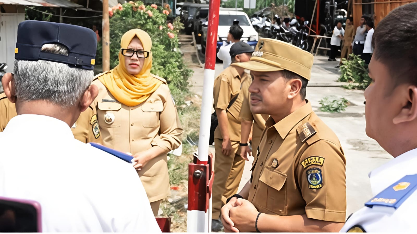 Walikota Tebingtinggi H. Iman Irdian Saragih Tinjau Perlintasan Kereta Api Tanpa Palang Renggut 9 Nyawa - IMG 20260128 WA0002