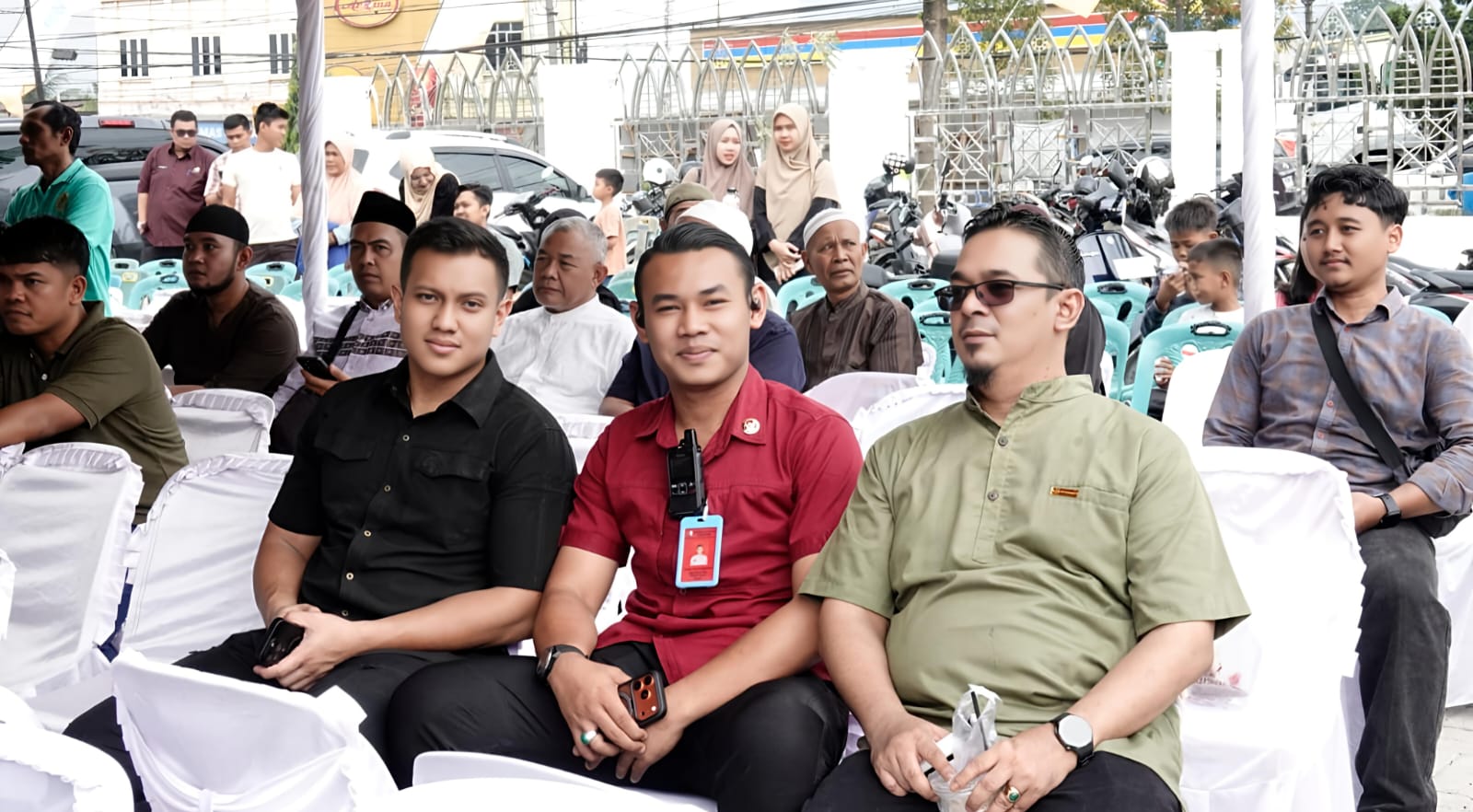 Pusat Kuliner Masjid Agung Kota Tebingtinggi Diresmikan, Pesan Walikota : Hentikan Aktifitas Saat Azan, Jaga Keamanan Dan Kebersihan - IMG 20260131 WA0015