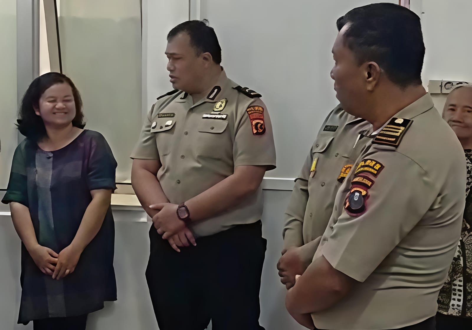 Kapolres PakPak Bharat Muhammad Agustiawan Besuk Kapolsek Sukaramai Opname Di RSUD Sidikalang 3 Kapolres PakPak Bharat Muhammad Agustiawan Besuk Kapolsek Sukaramai Opname Di RSUD Sidikalang - IMG 20260131 WA0022