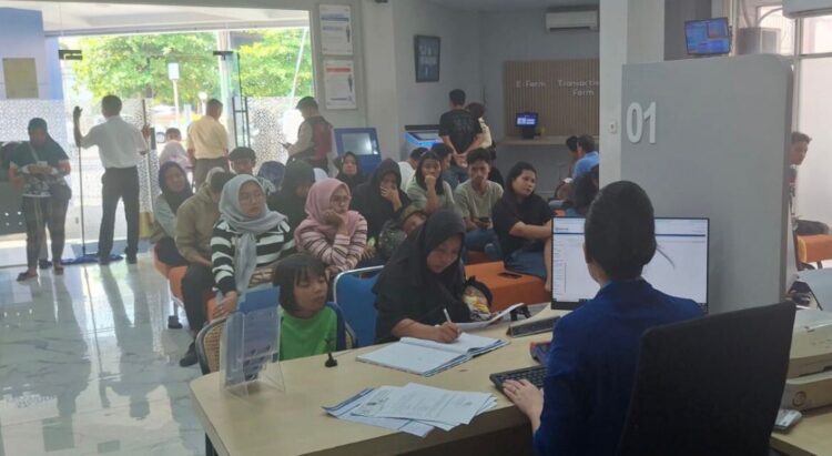 BRI Tebing Tinggi Salurkan Beasiswa PIP Kemenag Tahap 2 Tahun 2025 2 BRI Tebing Tinggi Salurkan Beasiswa PIP Kemenag Tahap 2 Tahun 2025