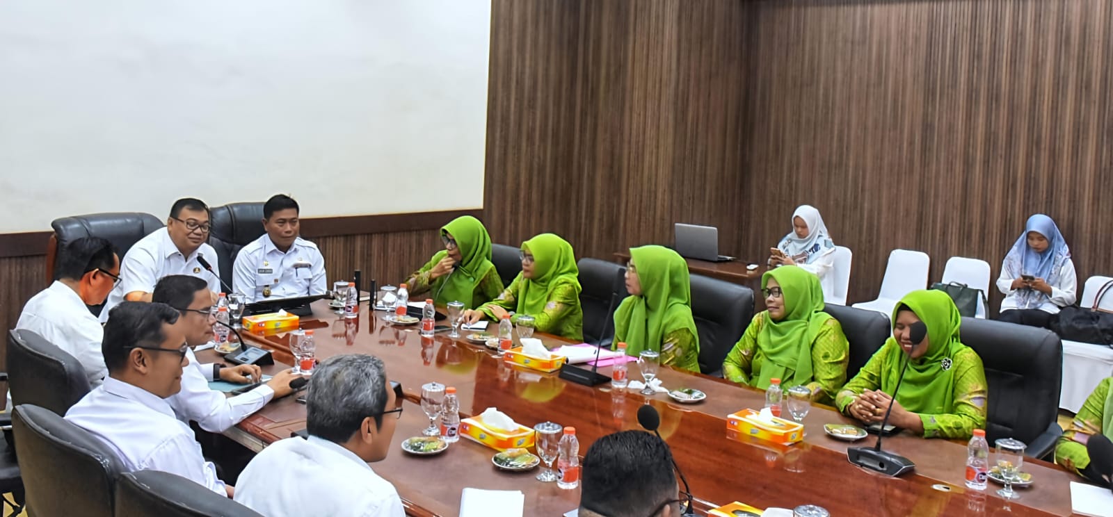 Bupati Deliserdang H. Asri Ludin Tambunan Terima Audiensi PC Muslimat NU, Pemkab Dukung Tingkatkan Kesejahteraan Masyarakat - IMG 20260205 WA0003