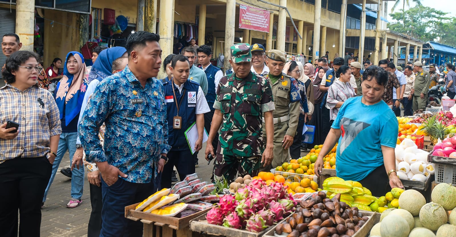 Wabup DS Lom Lom Suwondo Sidak, Harga Kebutuhan Pokok Ramadhan dan Idul Fitri Stabil 5 Wabup DS Lom Lom Suwondo Sidak, Harga Kebutuhan Pokok Ramadhan dan Idul Fitri Stabil - IMG 20260220 WA0029