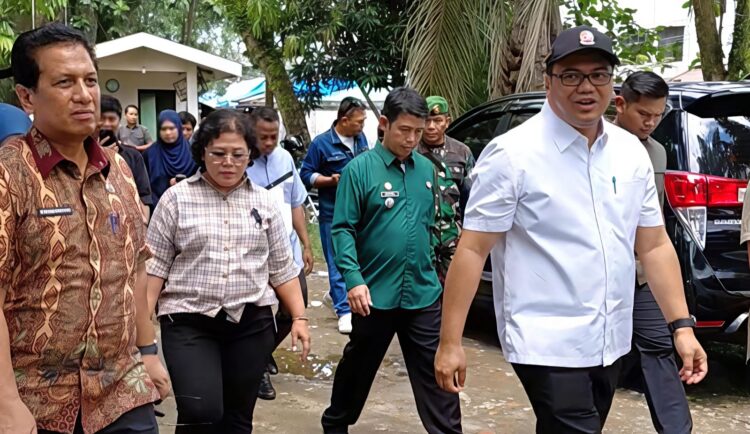 RELOKASI PEDAGANG SIMPANG KAYU BESAR TAMORA, Bupati Deliserdang Asri Ludin : Pelaku UMKM Harus Mendapat Tempat Layak 2 RELOKASI PEDAGANG SIMPANG KAYU BESAR TAMORA, Bupati Deliserdang Asri Ludin : Pelaku UMKM Harus Mendapat Tempat Layak - IMG 20260221 WA0002