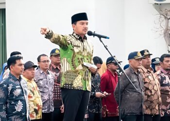 SUASANA BULAN RAMADHAN, Walikota Iman Irdian Saragih Pimpin Apel Gabungan ASN Pemko Tebingtinggi, Harapkan Pemerintahan Berjalan Baik