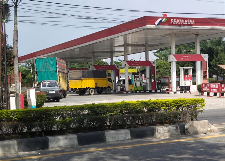 Di SPBU Rantaulaban Kota Tebingtinggi, Boleh Beli Pertalite Pakai Botol Air Mineral Asal Tauke Tak Ditempat 2 Di SPBU Rantaulaban Kota Tebingtinggi, Boleh Beli Pertalite Pakai Botol Air Mineral Asal Tauke Tak Ditempat