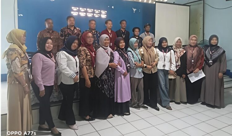 20 Petugas Verifikasi Warga Miskin Kecamatan Galang, Siap Mendata 28 Desa/Kelurahan. 2 20 Petugas Verifikasi Warga Miskin Kecamatan Galang, Siap Mendata 28 Desa/Kelurahan.