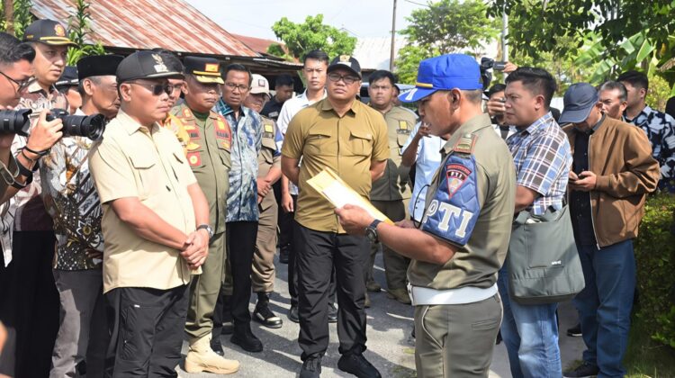 Bupati Deliserdang Bersama Wabup Pimpin Tim Gabungan Tertibkan Tower Tidak Miliki PBG 2 Bupati Deliserdang Bersama Wabup Pimpin Tim Gabungan Tertibkan Tower Tidak Miliki PBG