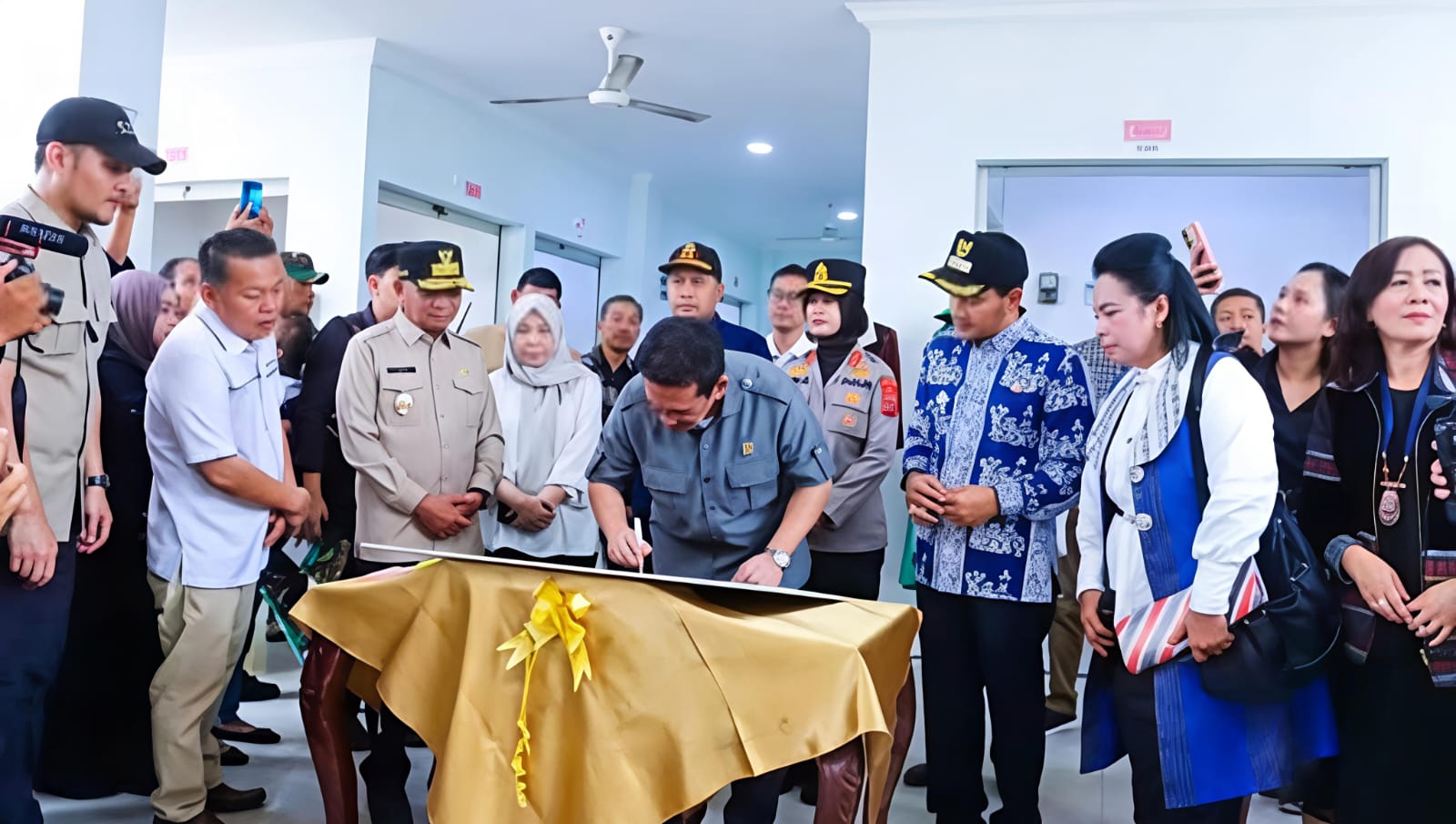 Walikota Tebingtinggi H. Iman Irdian Saragih Terima Kunjungan Menteri Perdagangan RI Budi Santoso - IMG 20260301 WA0013