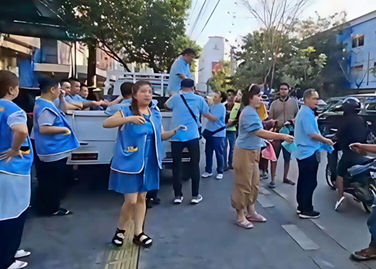 Yayasan Thongs Berkah Mulia Abadi Bersama Kajari Medan Bagikan 700 Paket Takjil