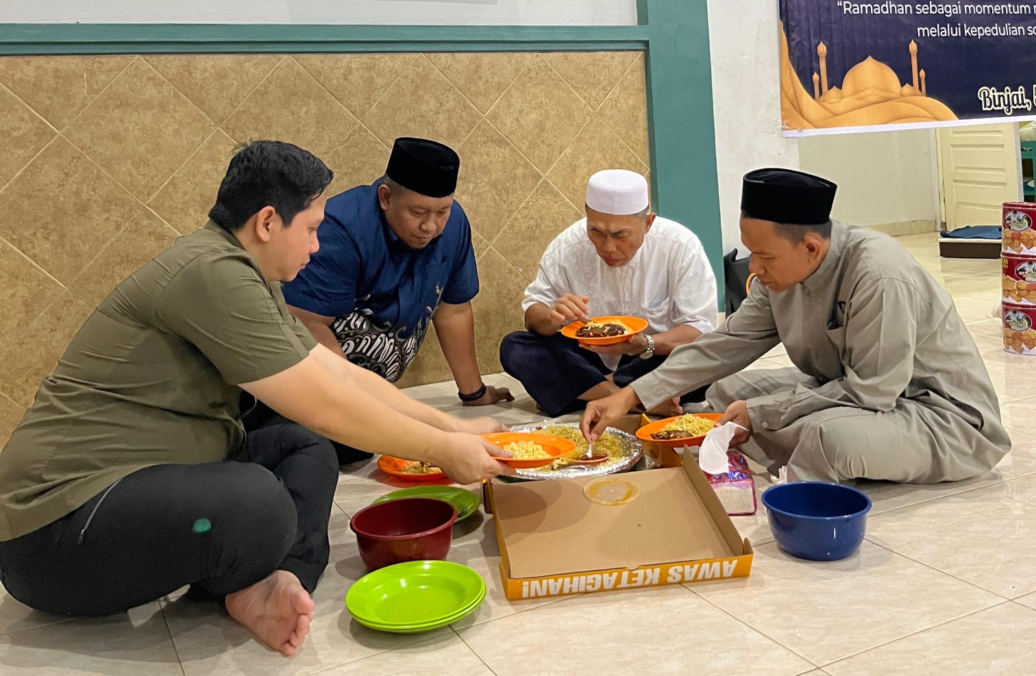 Satgaswil Sumut Densus 88 AT Polri, Gelar Buka Puasa Bersama Anak Yatim Di Rumah Yatim Dar Fathimah - IMG 20260308 WA0003
