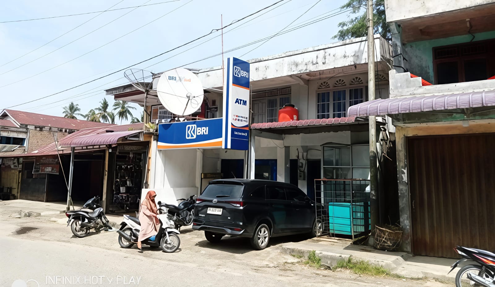 Manajer BRI Unit Dua Koto Deddy Risfaldian Berikan Pelayanan Prima Kepada Nasabah, Keberadaannya Makin Dirasakan Manfaatnya 3 Manajer BRI Unit Dua Koto Deddy Risfaldian Berikan Pelayanan Prima Kepada Nasabah, Keberadaannya Makin Dirasakan Manfaatnya - IMG 20260308 WA0018