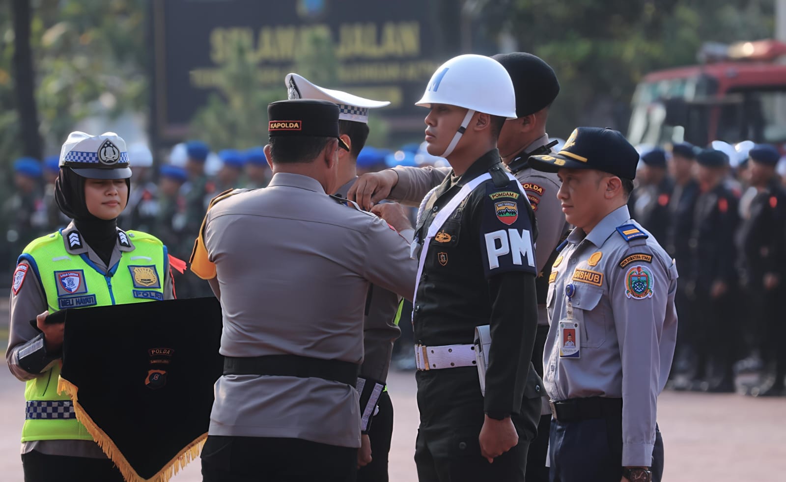 Operasi Ketupat Toba 2026, Polda Sumut Apel Gelar Pasukan, Kapolri : Terus Tingkatkan Soliditas Dan Sinergitas - IMG 20260313 WA0016