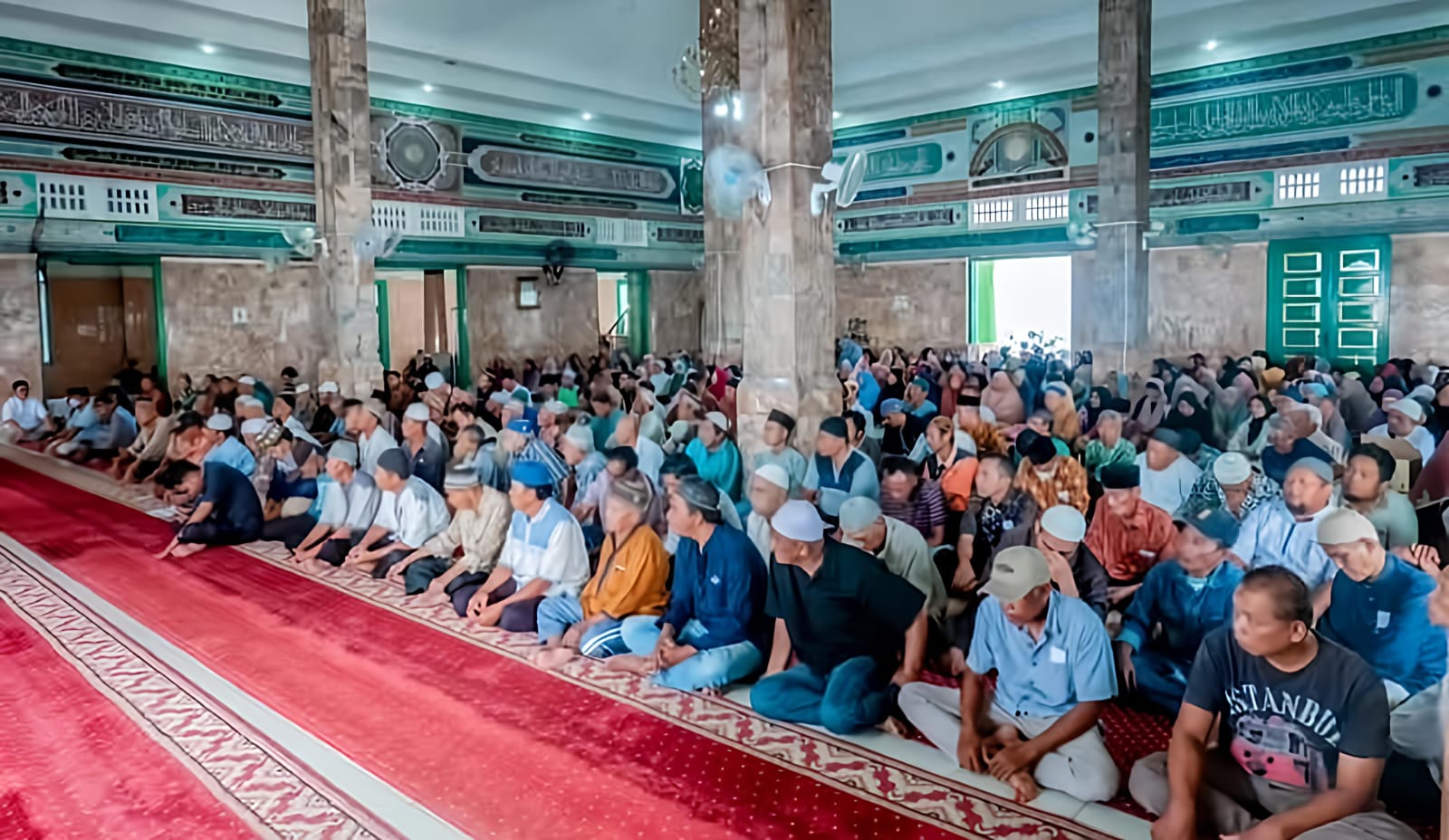 Walikota Tebingtinggi Iman Irdian Salurkan Zakat 1447 H, "Nikmat Berzakat, Tentramnya Muzakki, Bahagianya Mustahik" - IMG 20260314 WA0024