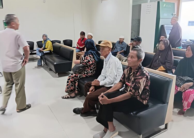 Lapor Pak Presiden, Direksi PTPN IV Palmco Terus Umbar Janji, Tak Bayarkan Uang Beras Pecat Saja ! 2 Lapor Pak Presiden, Direksi PTPN IV Palmco Terus Umbar Janji, Tak Bayarkan Uang Beras Pecat Saja !