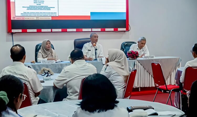 Sekdako Tebingtinggi Erwin Suheri Damanik Pimpin Rakor Sinergitas, Optimalkan Laporan PSN 2 Sekdako Tebingtinggi Erwin Suheri Damanik Pimpin Rakor Sinergitas, Optimalkan Laporan PSN