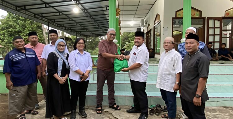 Safari Ramadhan Dser-2 Di Masjid Al Ikhlas Afdeling I Kebun Sei Putih, GM Dser 2 Julkanein : Safari Ramadhan Meningkatkan Silaturahmi 2 Safari Ramadhan Dser-2 Di Masjid Al Ikhlas Afdeling I Kebun Sei Putih, GM Dser 2 Julkanein : Safari Ramadhan Meningkatkan Silaturahmi