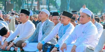 Walikota Tebingtinggi Dan Wakil Walikota Tampil Bersama Dalam Sholat Idul Fithri 1447 Hijriah Membaur Dengan Ribuan Warga Di Tanah Lapang Merdeka