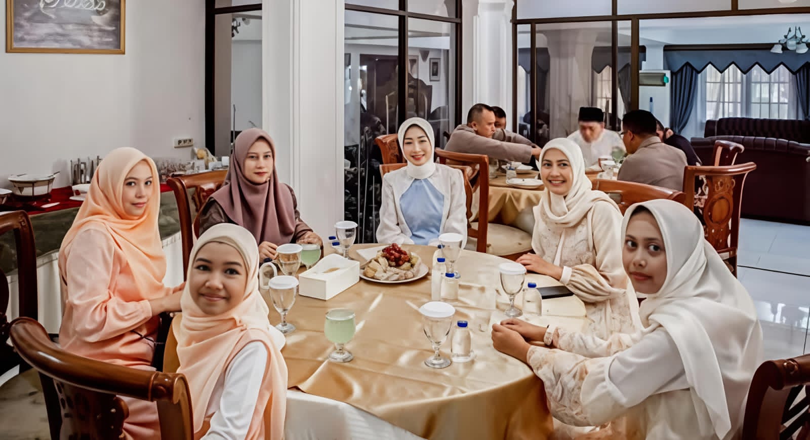 Walikota Tebingtinggi Dan Wakil Walikota Tampil Bersama Dalam Sholat Idul Fithri 1447 Hijriah Membaur Dengan Ribuan Warga Di Tanah Lapang Merdeka 8 Walikota Tebingtinggi Dan Wakil Walikota Tampil Bersama Dalam Sholat Idul Fithri 1447 Hijriah Membaur Dengan Ribuan Warga Di Tanah Lapang Merdeka - IMG 20260322 WA0015