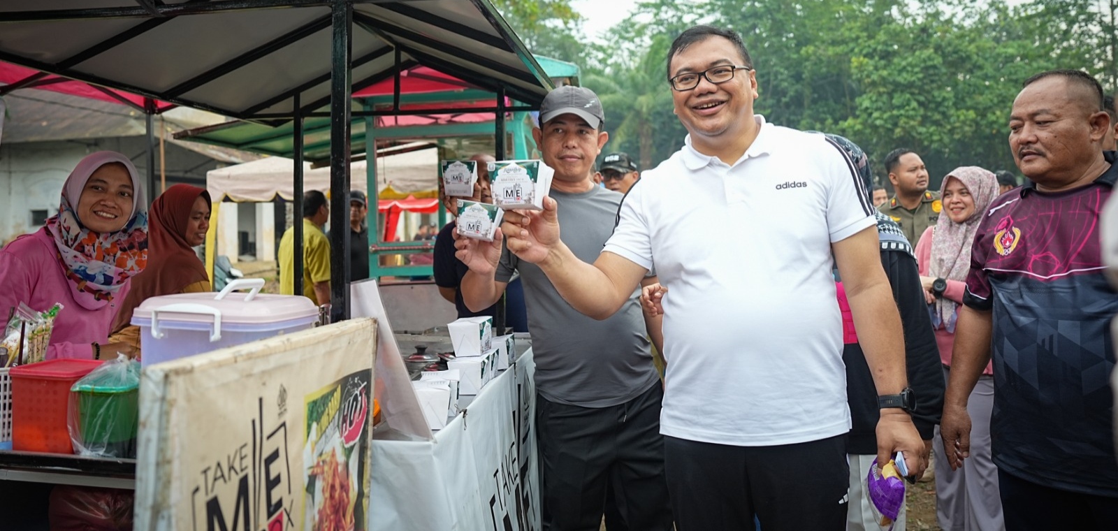 Spot Kuliner Baru Simpang Kayu Besar Tanjungmorawa, Pedagang Kini Lebih Tertata dan Nyaman 4 Spot Kuliner Baru Simpang Kayu Besar Tanjungmorawa, Pedagang Kini Lebih Tertata dan Nyaman - IMG 20260330 WA0008