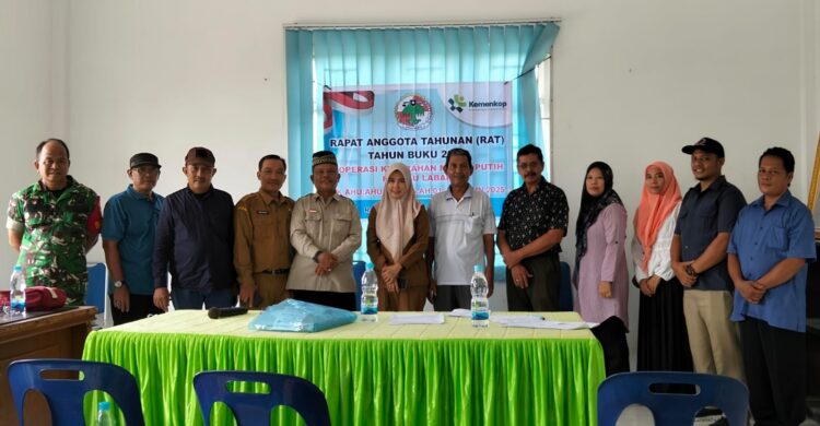 KMP Rantaulaban Kota Tebingtinggi, Adakan RAT TB 2025, Lurah Rantaulaban Yolanda : Lakukan Penguatan Kepengurusan 2 KMP Rantaulaban Kota Tebingtinggi, Adakan RAT TB 2025, Lurah Rantaulaban Yolanda : Lakukan Penguatan Kepengurusan - IMG 20260331 WA0019