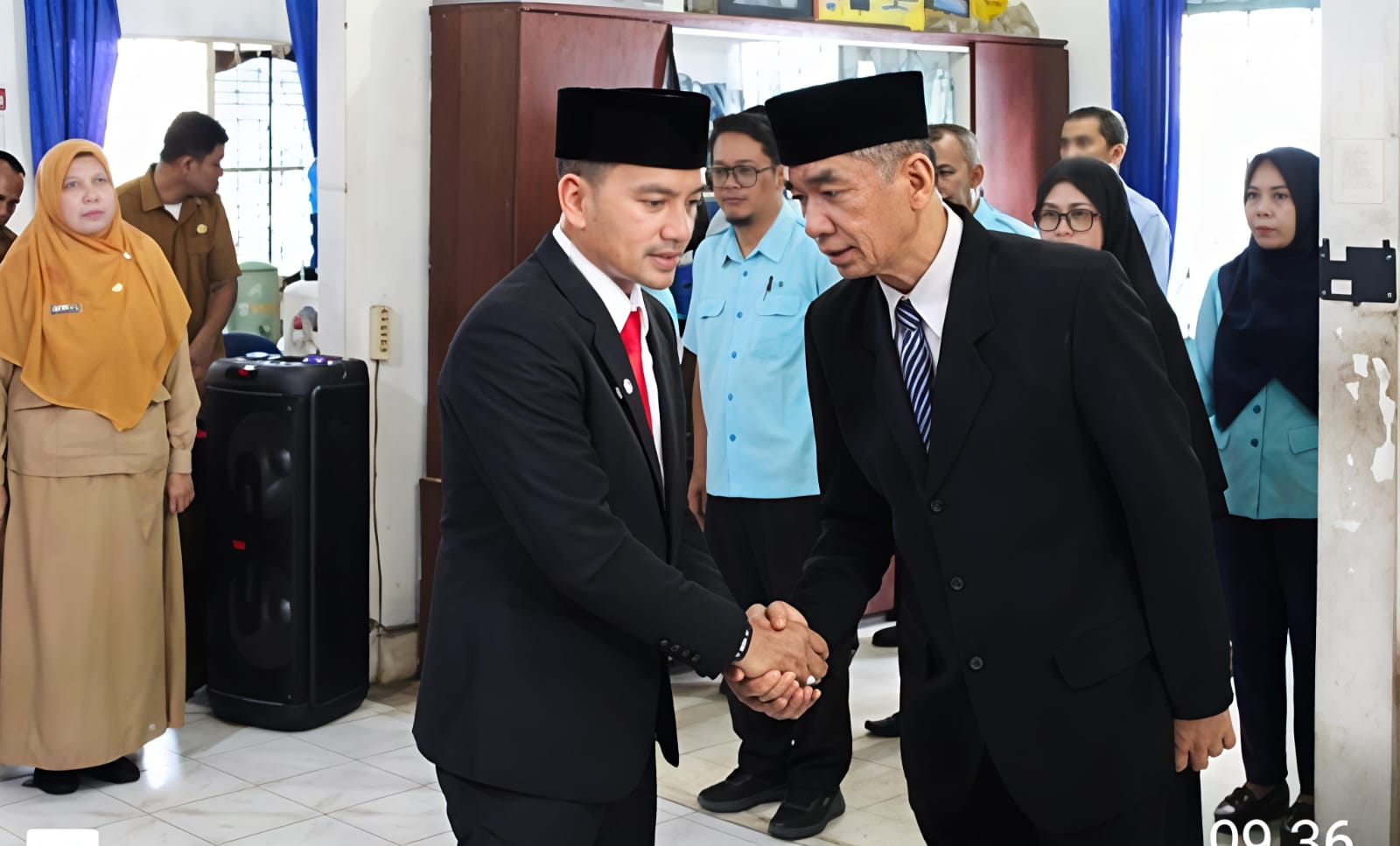 Walikota H. Iman Irdian Saragih Lantik Erwin Suheri Damanik Sebagai Dewas Perumda Tirta Bulian Tebingtinggi - IMG 20260402 WA0007