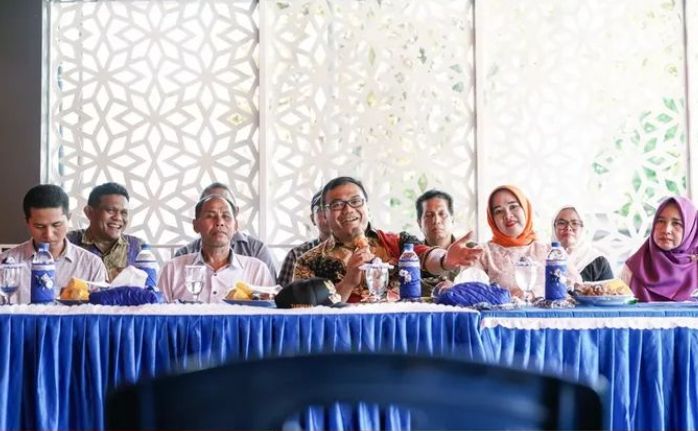 Bupati Deliserdang Resmikan Alun-alun Kota Galang, Asri Ludin : Jadi Ikon Kemajuan Daerah Dalam Penataan Kawasan Tertib Dan Indah 8 Bupati Deliserdang Resmikan Alun-alun Kota Galang, Asri Ludin : Jadi Ikon Kemajuan Daerah Dalam Penataan Kawasan Tertib Dan Indah - IMG 20260413 WA0012