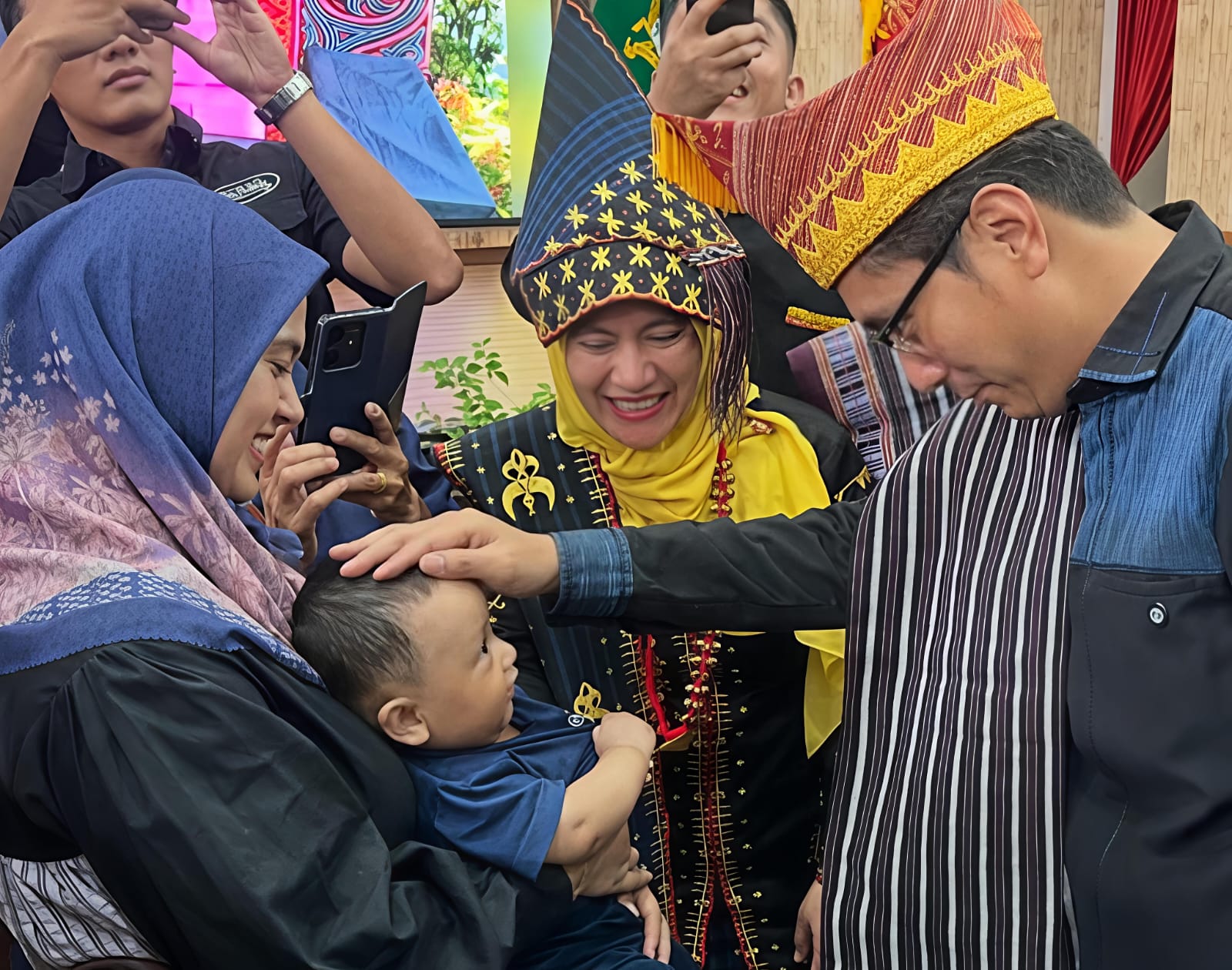 Walikota Medan Rico Waas Akrab Bersama Masyarakat Pakpak Kota Medan, Dalam Acara Halal Bi Halal 4 Walikota Medan Rico Waas Akrab Bersama Masyarakat Pakpak Kota Medan, Dalam Acara Halal Bi Halal - IMG 20260413 WA0019