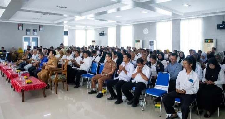 Pembekalan Kepling Se-Kota Tebingtinggi, Walikota Instruksikan Data Ulang Penerima Bansos, Jangan Berdasarkan Kedekatan Semata - IMG 20260415 WA0006