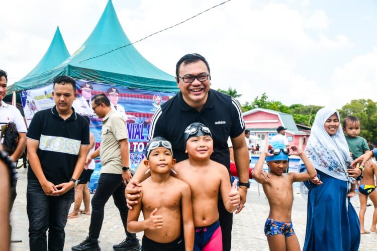 Kompetisi Renang Pelajar Deliserdang Dibuka, Empat Atlet Terbaik Diberangkatkan Ke Malaysia 2 Kompetisi Renang Pelajar Deliserdang Dibuka, Empat Atlet Terbaik Diberangkatkan Ke Malaysia