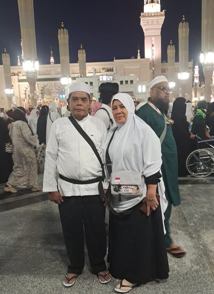 Rombongan Jamaah Haji Kloter 4 Kota Tebingtinggi Dalam Keadaan Sehat Di Madinah, Arab Saudi, Senin Pagi Menuju Makkah - IMG 20260502 WA0014