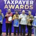 Bupati Deliserdang Raih Penghargaan Taxpayer Awards 2026