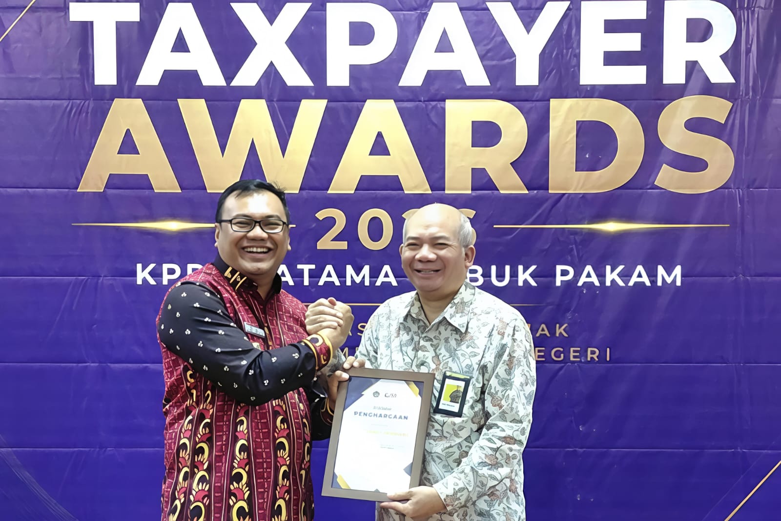 Bupati Deliserdang Raih Penghargaan Taxpayer Awards 2026 - IMG 20260508 WA0006