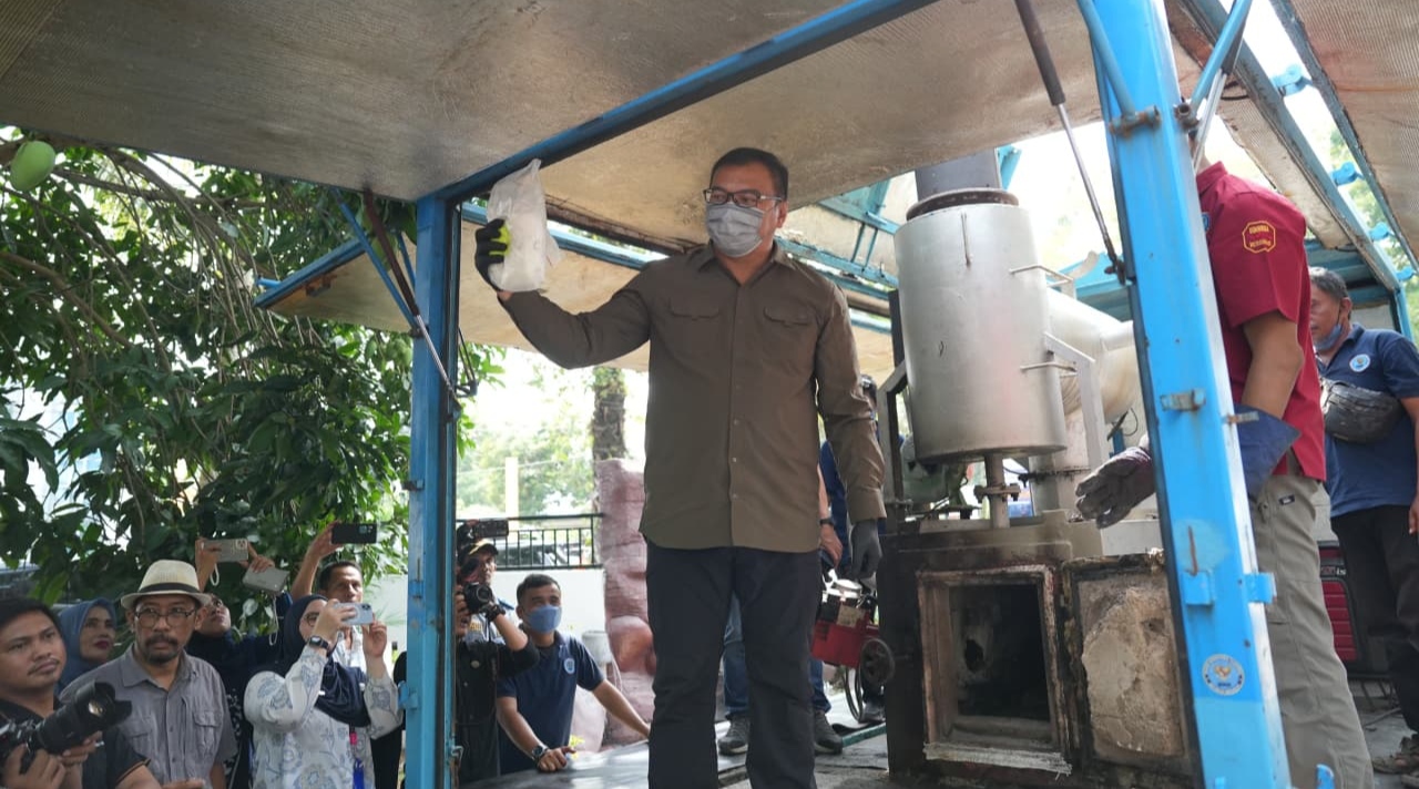 Bupati H. Asri Ludin Tambunan Bersama Forkopimda Musnahkan Sabu Tangkapan BNNK Deliserdang 4 Bupati H. Asri Ludin Tambunan Bersama Forkopimda Musnahkan Sabu Tangkapan BNNK Deliserdang - IMG 20260509 WA0020