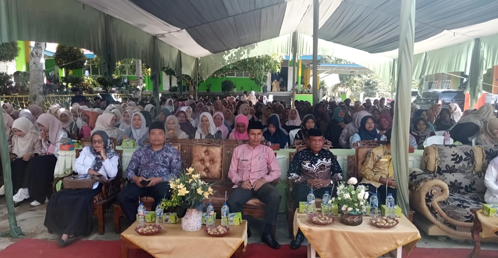 MTsN 5 Pasaman Lepas 182 Siswa Kelas IX Dan Wisudawan Tahfidz, Dalam Suasana Haru Meriah 4 MTsN 5 Pasaman Lepas 182 Siswa Kelas IX Dan Wisudawan Tahfidz, Dalam Suasana Haru Meriah - IMG 20260524 WA0036