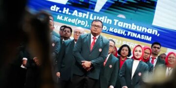 Dilantik Ketua Umum IDI Sumut, dr. Asri Ludin Tambunan Ketua Umum IDI Deli Serdang