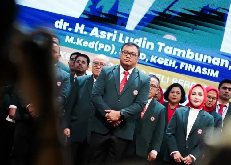 Dilantik Ketua Umum IDI Sumut, dr. Asri Ludin Tambunan Ketua Umum IDI Deli Serdang 2 Dilantik Ketua Umum IDI Sumut, dr. Asri Ludin Tambunan Ketua Umum IDI Deli Serdang