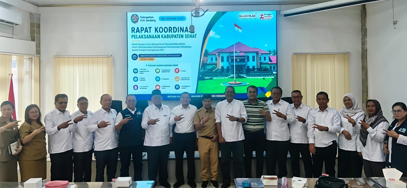 Mewujudkan Deli Serdang Menjadi Kabupaten Sehat, Ketua Forum KKS H. Zulkifli Barus : Diharapkan Pimpinan OPD Meningkatkan Responsibility Jajarannya 4 Mewujudkan Deli Serdang Menjadi Kabupaten Sehat, Ketua Forum KKS H. Zulkifli Barus : Diharapkan Pimpinan OPD Meningkatkan Responsibility Jajarannya - IMG 20260526 WA0052