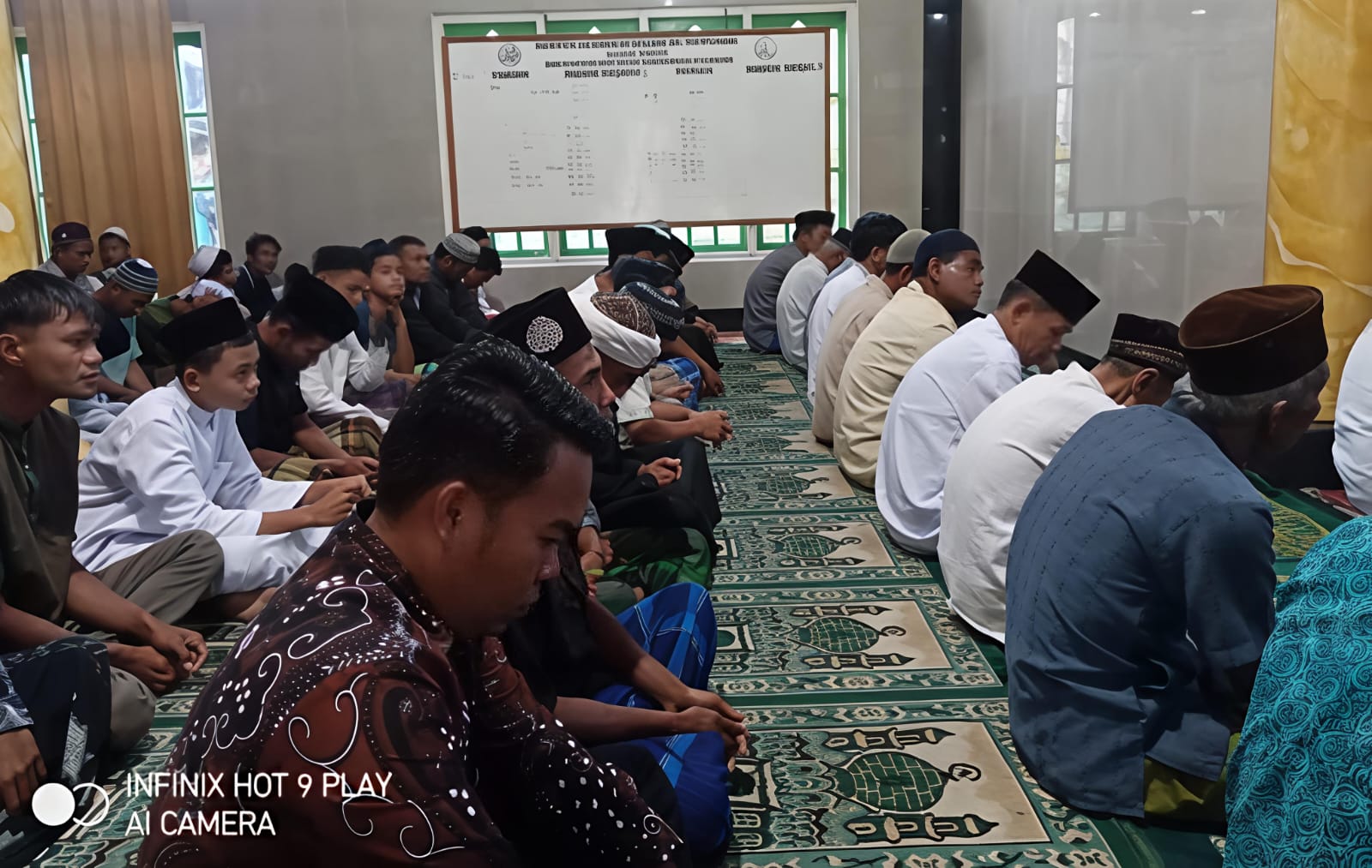 Ratusan Jamaah Penuhi Masjid Al Muttaqin Silang Empat Pasaman, Sholat Idul Adha 1447 H Berlangsung Khusyuk Dan Penuh Kekhidmatan 5 Ratusan Jamaah Penuhi Masjid Al Muttaqin Silang Empat Pasaman, Sholat Idul Adha 1447 H Berlangsung Khusyuk Dan Penuh Kekhidmatan - IMG 20260528 WA0003